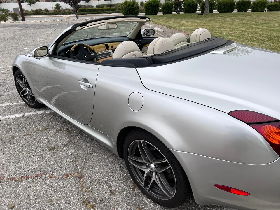 2005 Lexus SC430 - Image 27 of 31