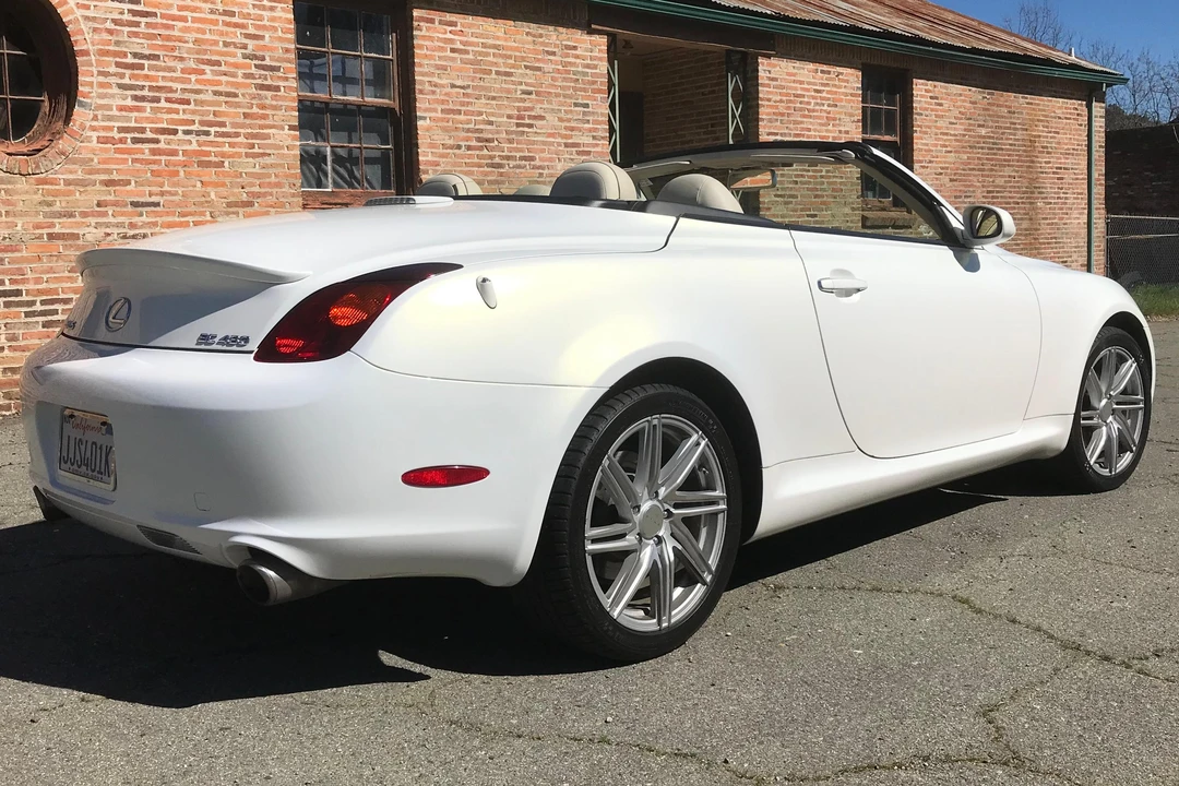 2005 Lexus SC430 - Image 4 of 31