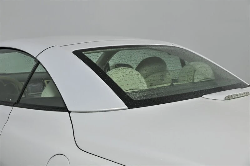 2005 Lexus SC430 - Image 17 of 21