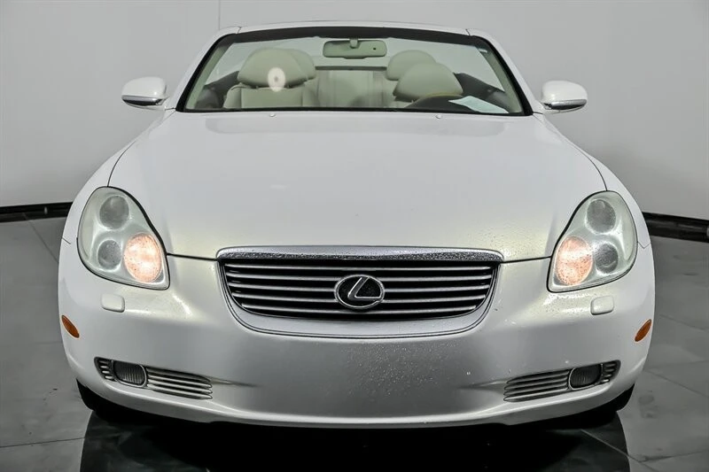 2005 Lexus SC430 - Image 4 of 21