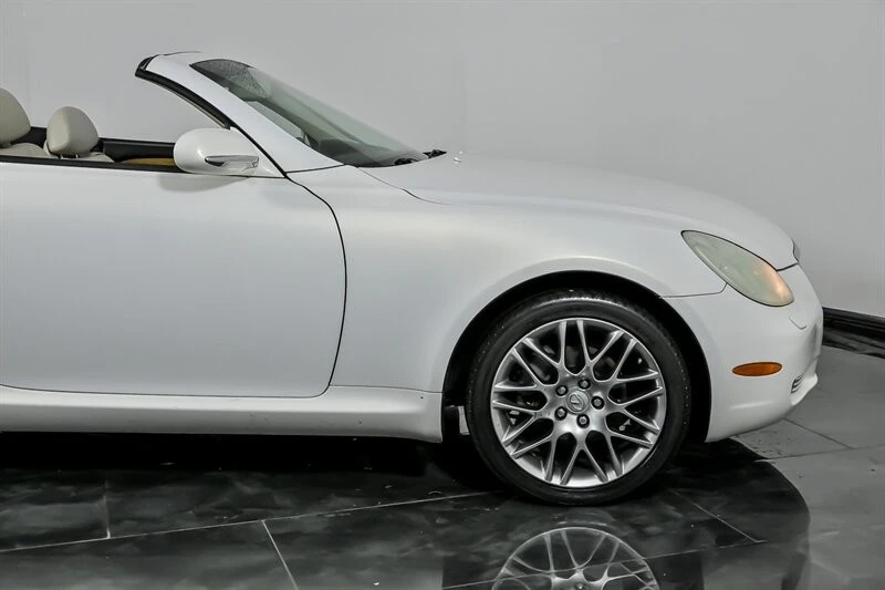 2005 Lexus SC430 - Image 12 of 21