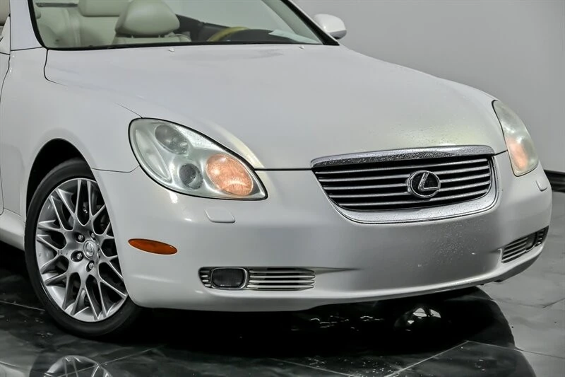 2005 Lexus SC430 - Image 2 of 21