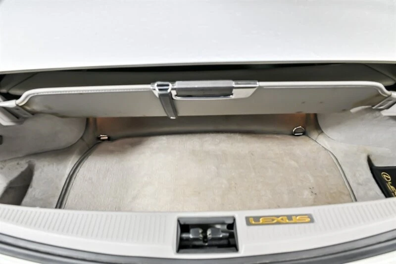 2005 Lexus SC430 - Image 13 of 21