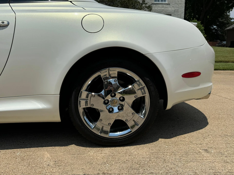 2005 Lexus SC430 - Image 27 of 31