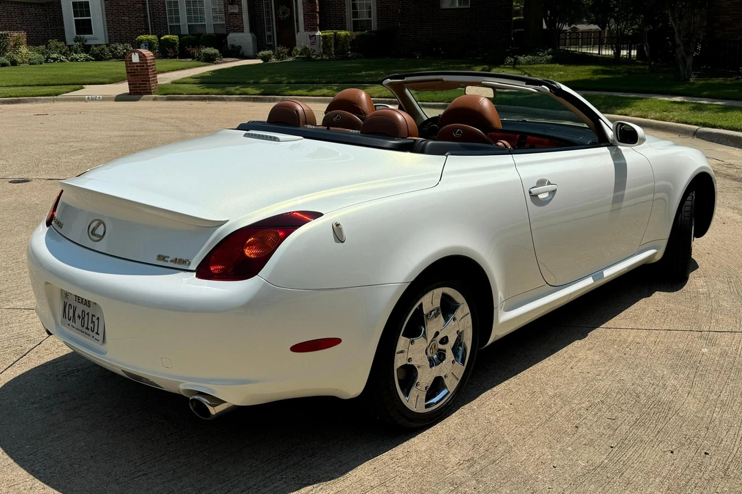 2005 Lexus SC430 - Image 4 of 31