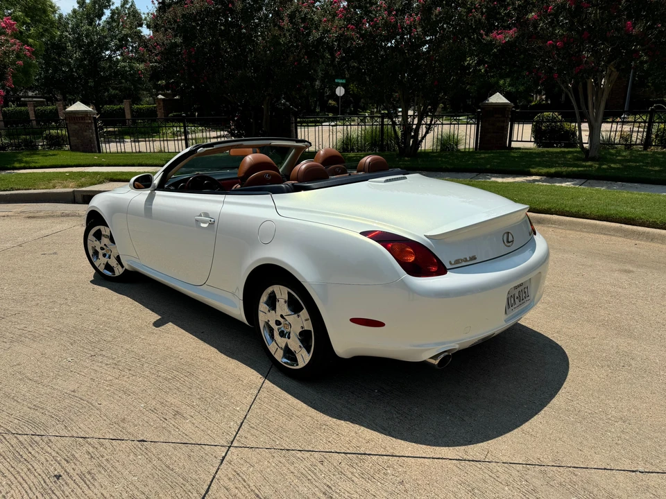 2005 Lexus SC430 - Image 7 of 31