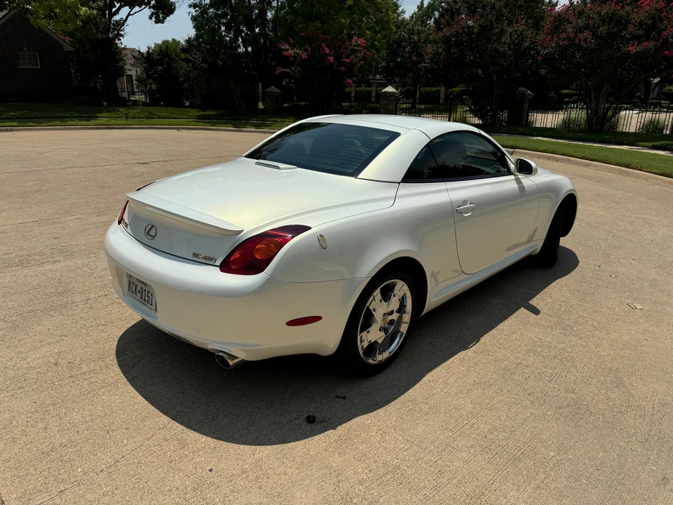 2005 Lexus SC430 - Image 13 of 31