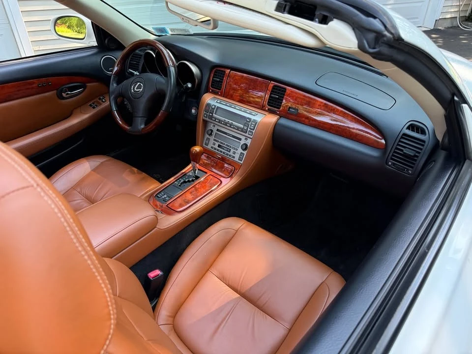 2005 Lexus SC430 - Image 7 of 11