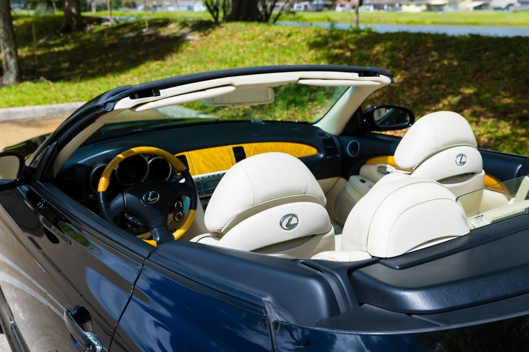 2005 Lexus SC430 - Image 26 of 31