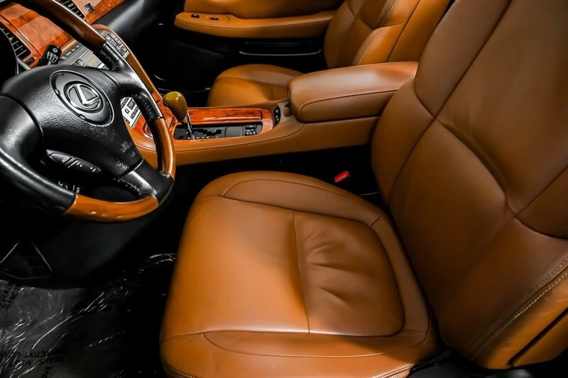 2005 Lexus SC430 - Image 19 of 31