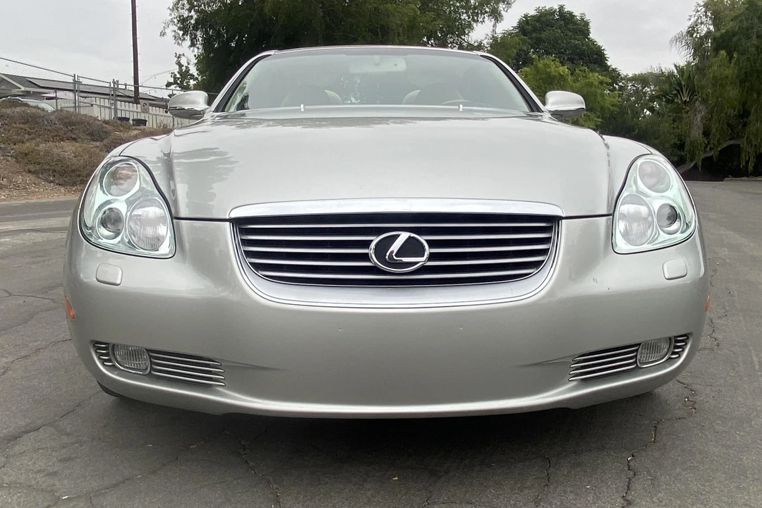 2005 Lexus SC430 - Image 2 of 31