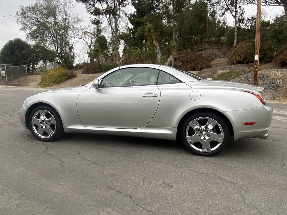 2005 Lexus SC430 - Image 12 of 31