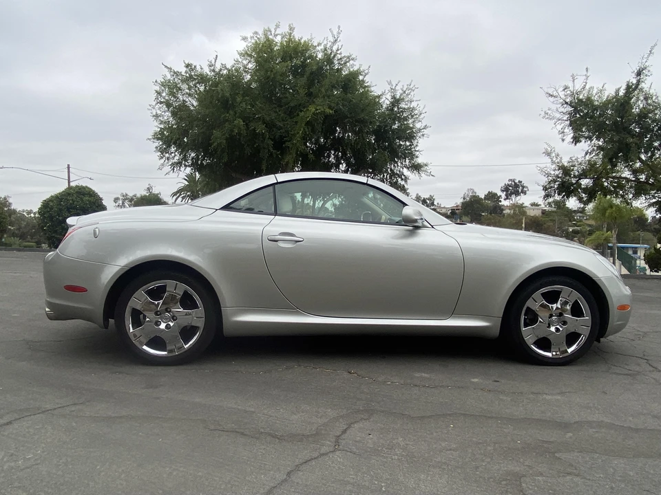 2005 Lexus SC430 - Image 18 of 31