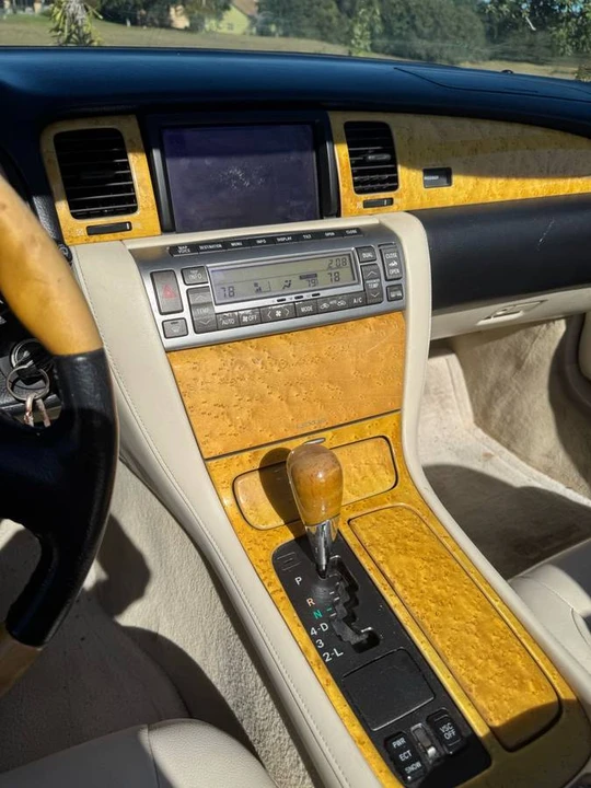 2005 Lexus SC430 - Image 3 of 10