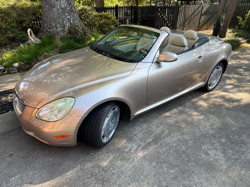 2005 Lexus SC430 - Image 2 of 5
