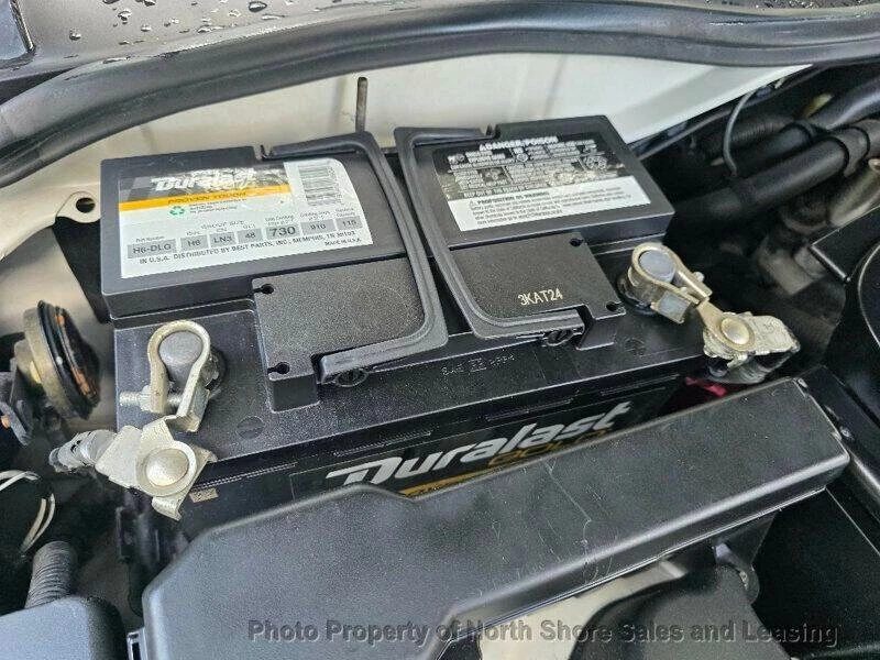 2005 Lexus SC430 - Image 9 of 18