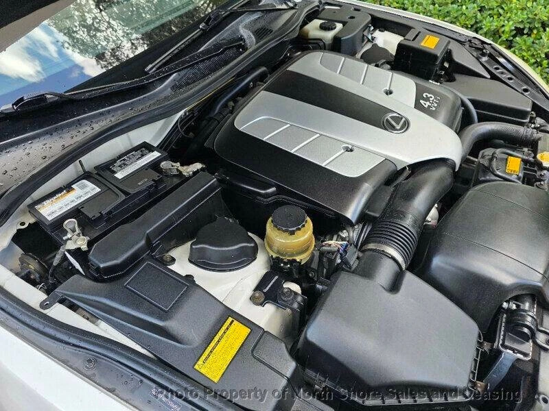 2005 Lexus SC430 - Image 10 of 18