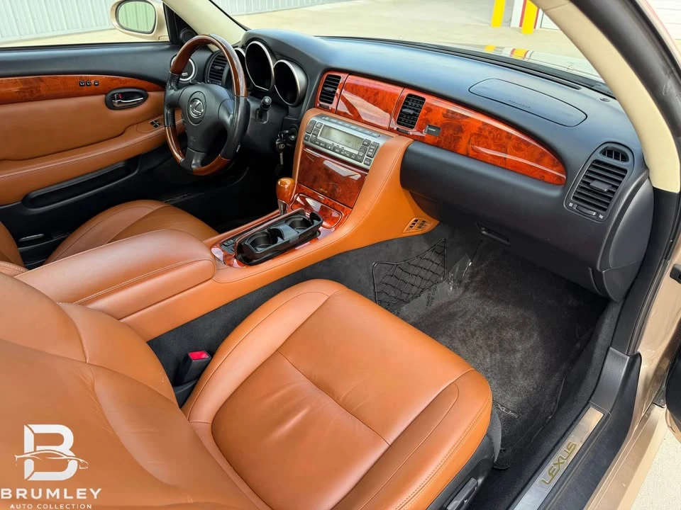 2005 Lexus SC430 - Image 19 of 20