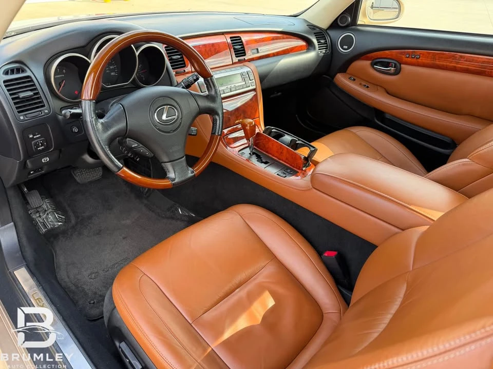 2005 Lexus SC430 - Image 17 of 20