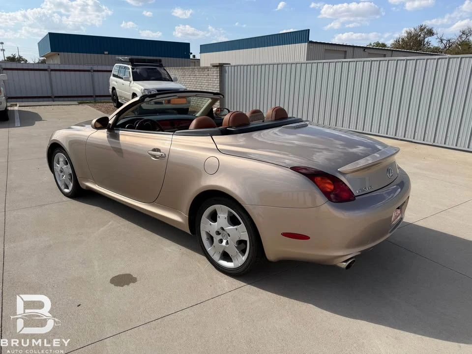 2005 Lexus SC430 - Image 12 of 20