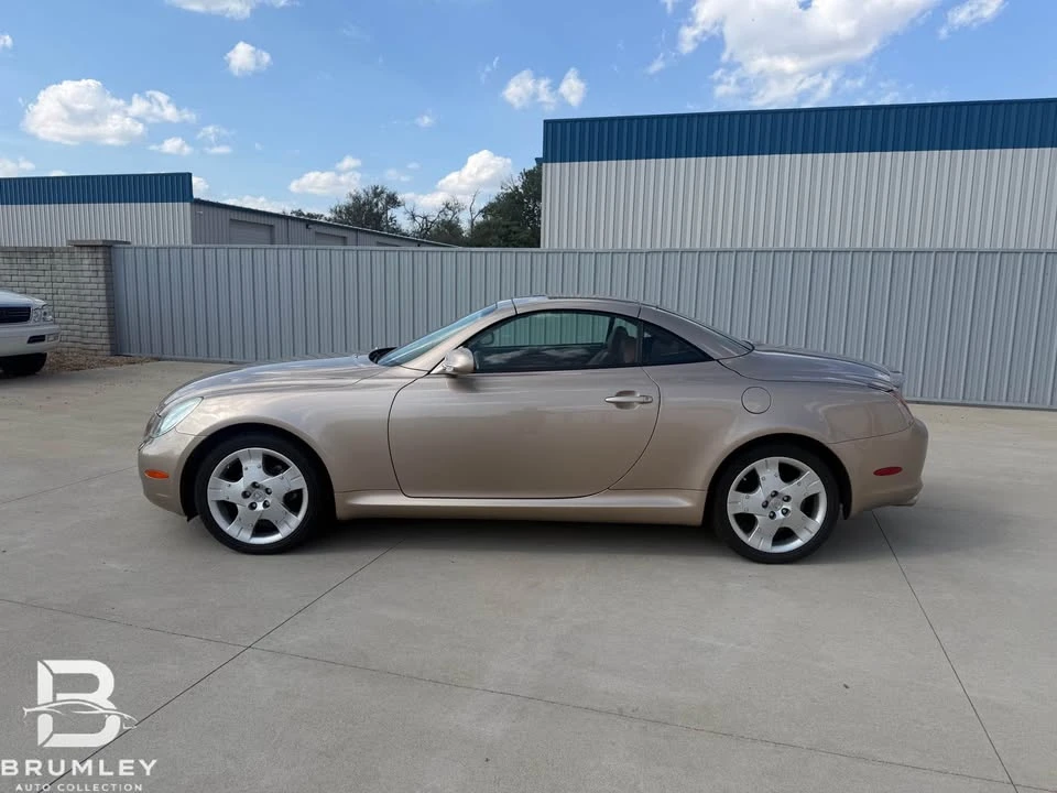 2005 Lexus SC430 - Image 2 of 20