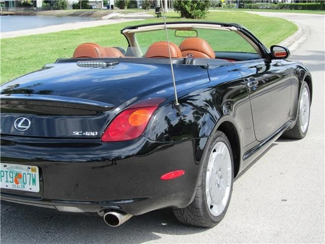 2005 Lexus SC430 - Image 3 of 12