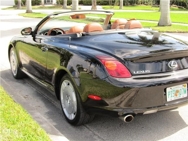 2005 Lexus SC430 - Image 5 of 12