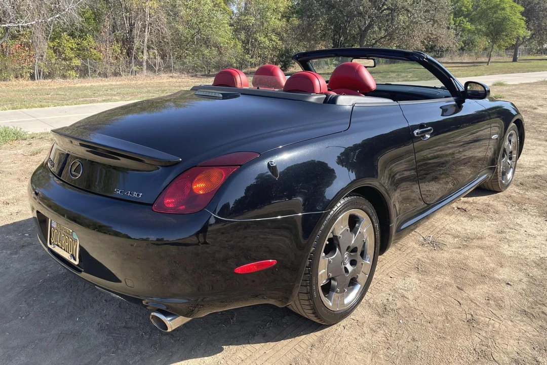 2005 Lexus SC430 - Image 4 of 31