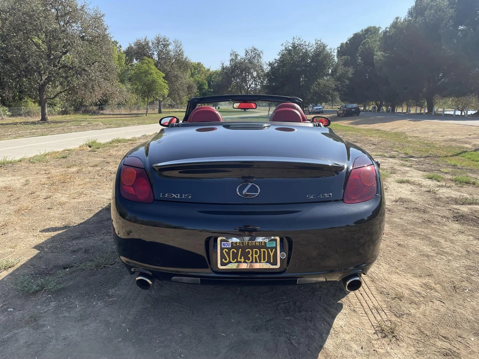 2005 Lexus SC430 - Image 10 of 31