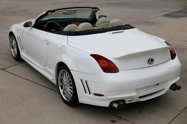 2005 Lexus SC430 - Image 5 of 19