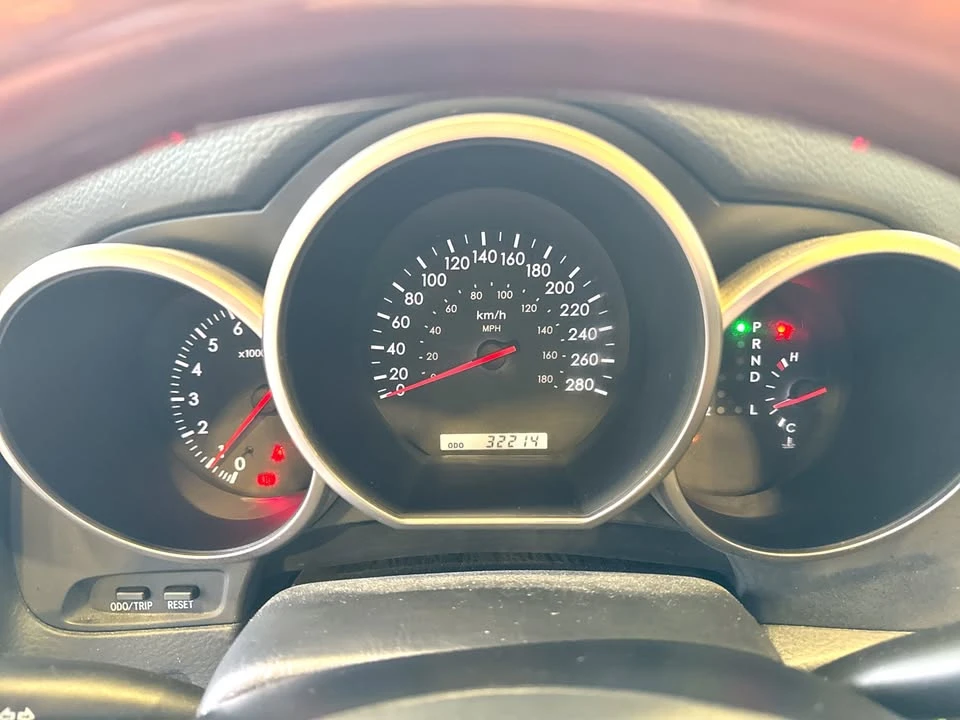 2005 Lexus SC430 - Image 13 of 20