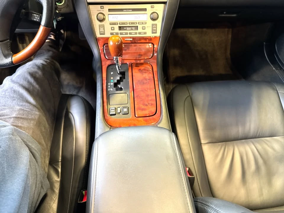2005 Lexus SC430 - Image 18 of 20
