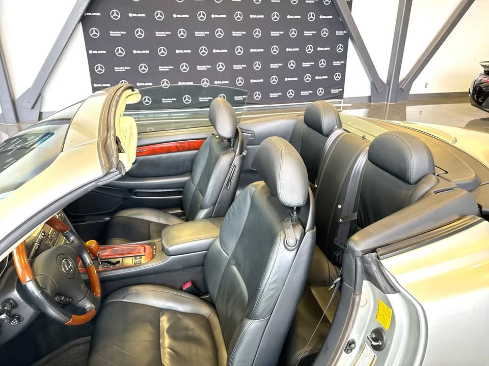 2005 Lexus SC430 - Image 11 of 20