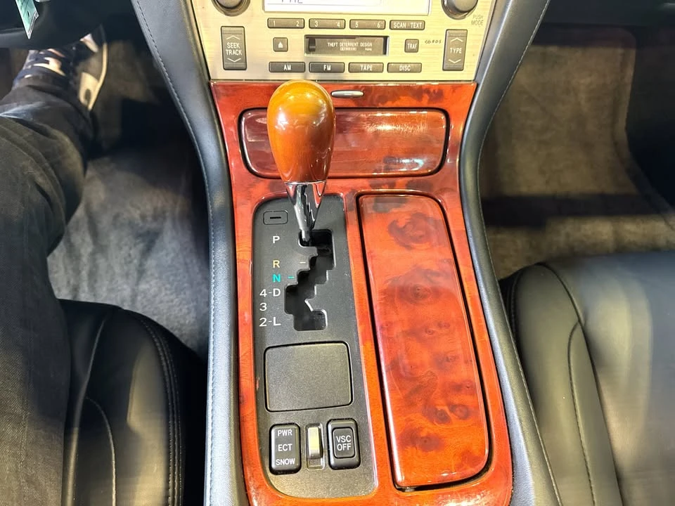 2005 Lexus SC430 - Image 17 of 20