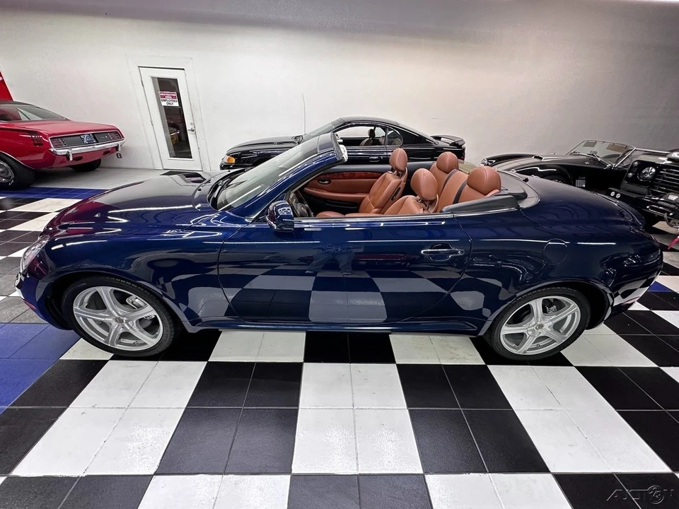 2005 Lexus SC430 - Image 11 of 21