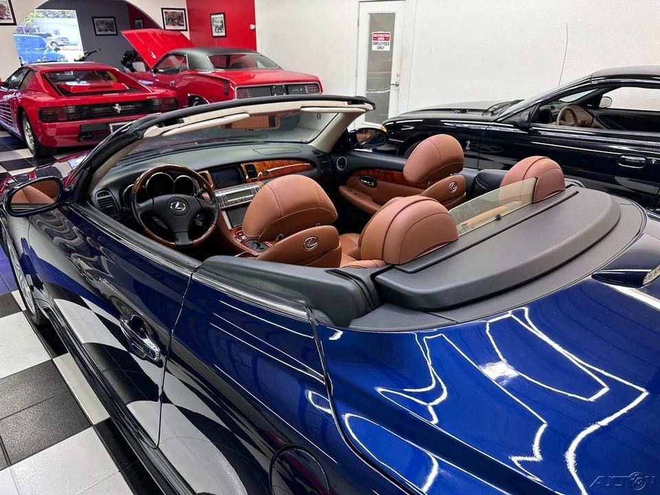 2005 Lexus SC430 - Image 15 of 21