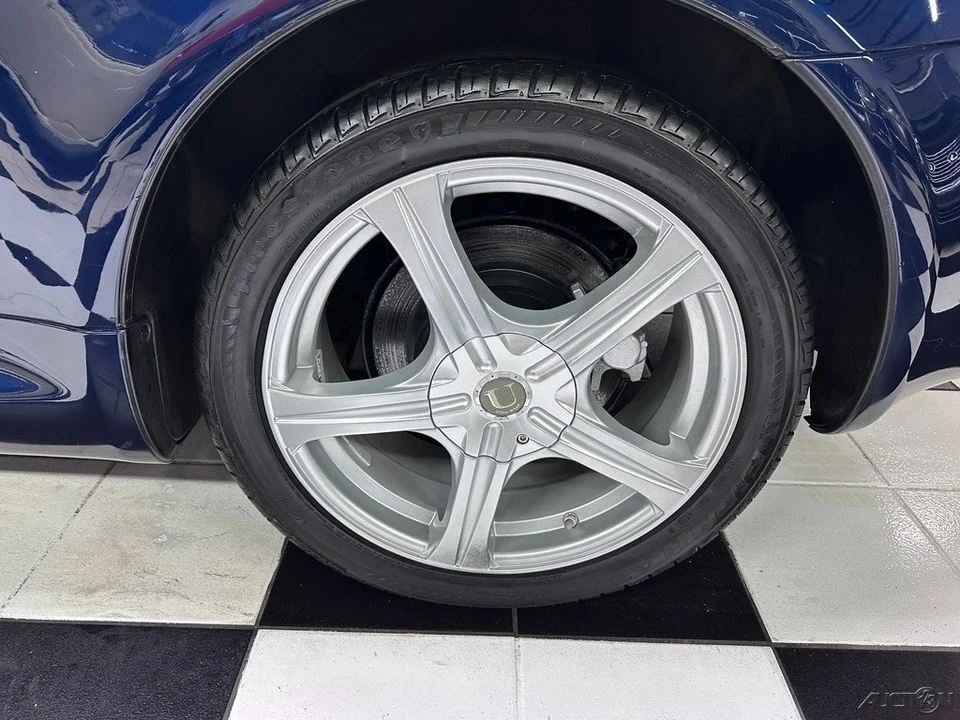 2005 Lexus SC430 - Image 13 of 21