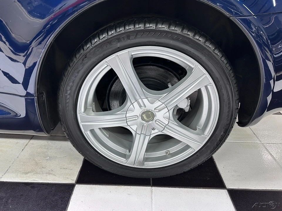 2005 Lexus SC430 - Image 13 of 21