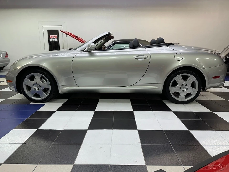 2005 Lexus SC430 - Image 13 of 24