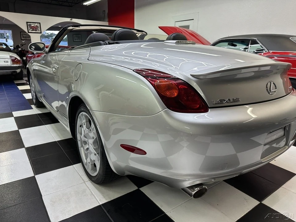 2005 Lexus SC430 - Image 19 of 24