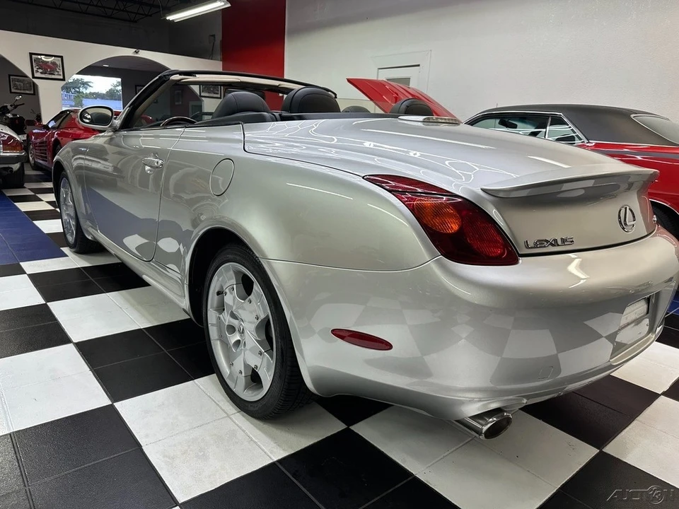 2005 Lexus SC430 - Image 18 of 24