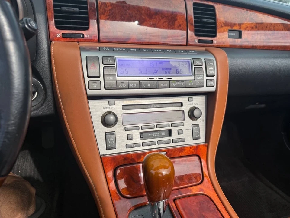 2005 Lexus SC430 - Image 18 of 21