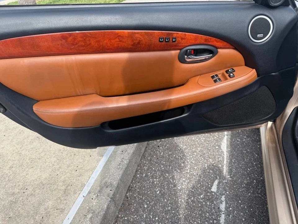2005 Lexus SC430 - Image 8 of 21