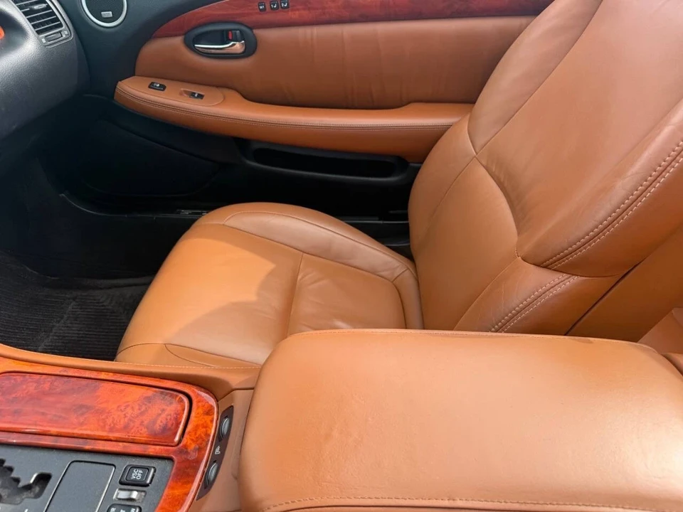 2005 Lexus SC430 - Image 14 of 21