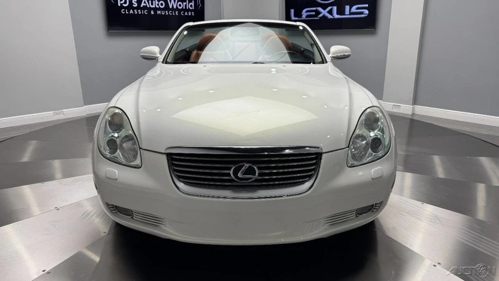 2005 Lexus SC430 - Image 10 of 21