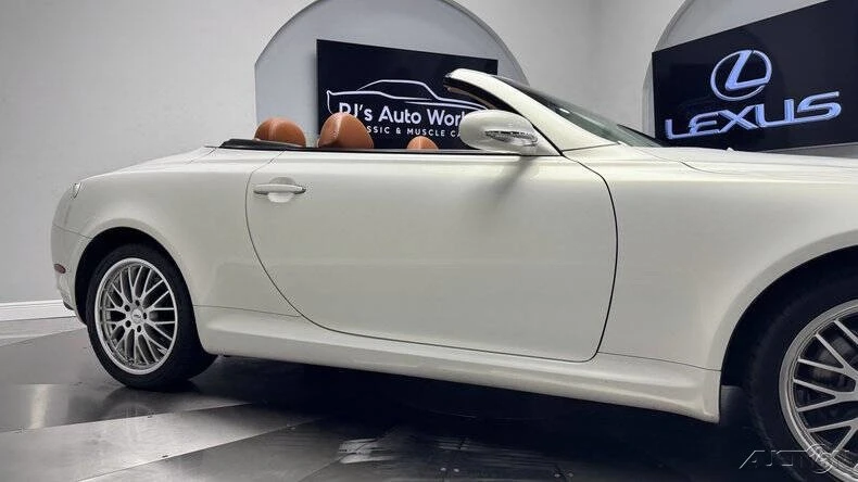 2005 Lexus SC430 - Image 13 of 24