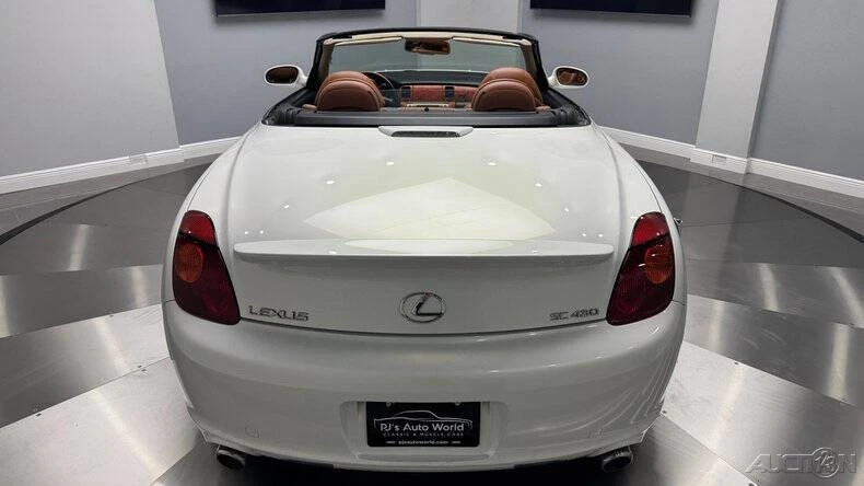 2005 Lexus SC430 - Image 18 of 24