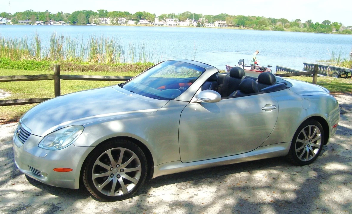 2005 Lexus SC430 - Image 16 of 21