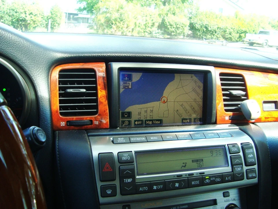 2005 Lexus SC430 - Image 20 of 21