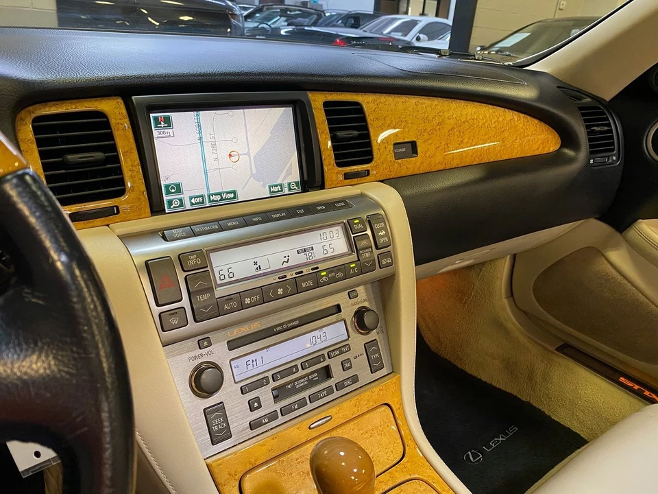 2005 Lexus SC430 - Image 29 of 31